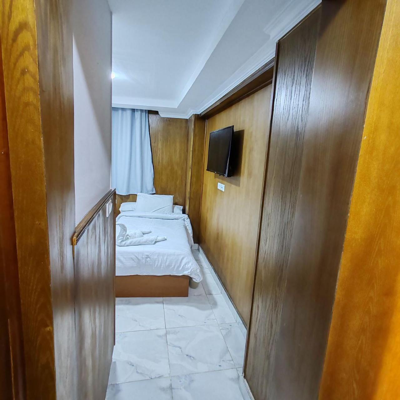 Del Cileo Great Hotel Кайро Екстериор снимка