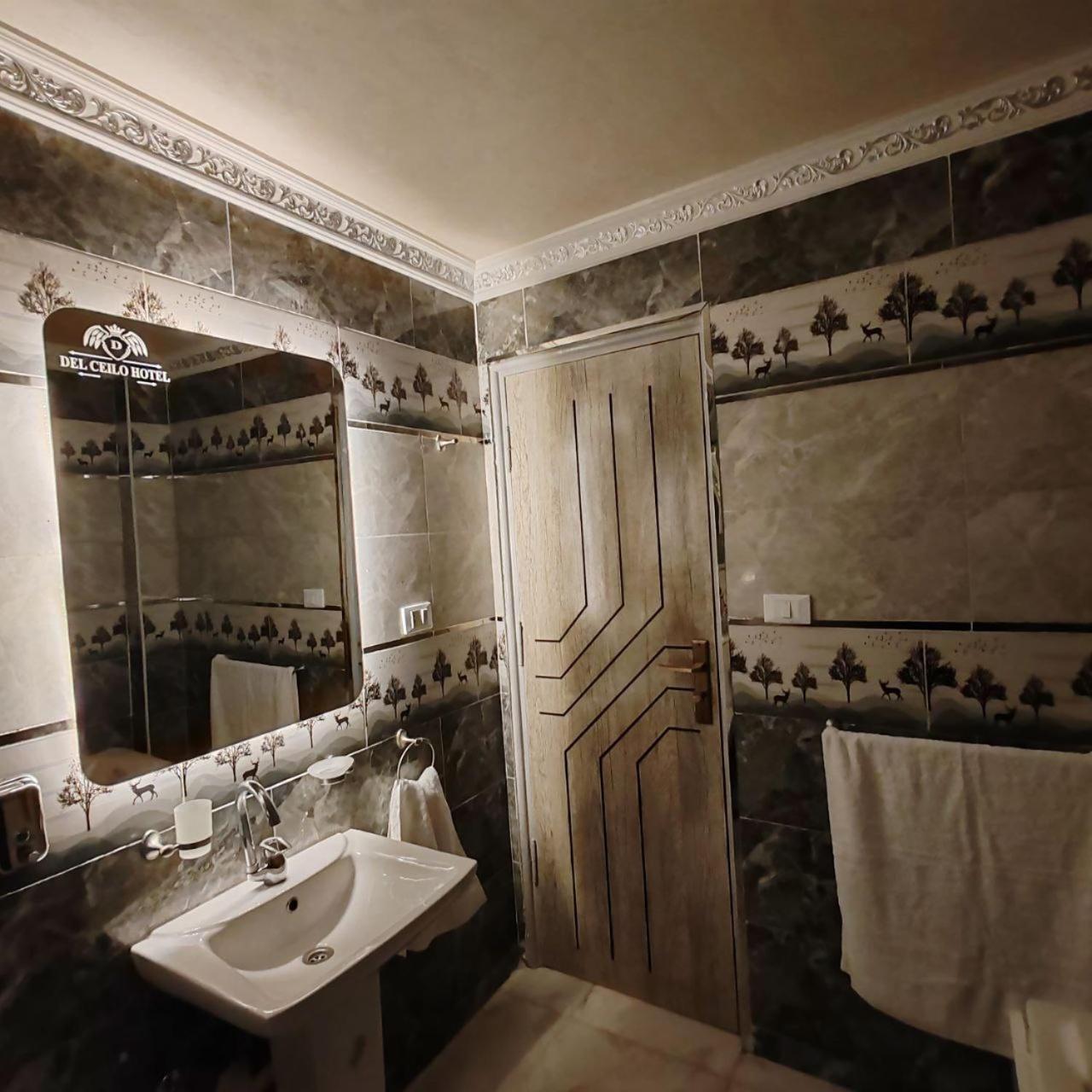 Del Cileo Great Hotel Кайро Екстериор снимка