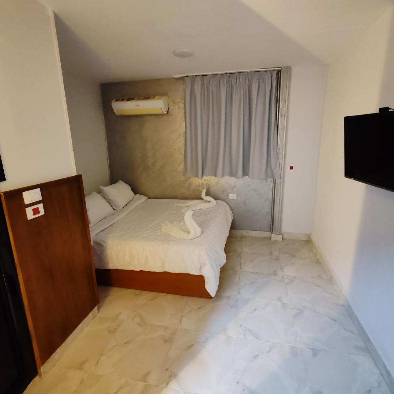 Del Cileo Great Hotel Кайро Екстериор снимка