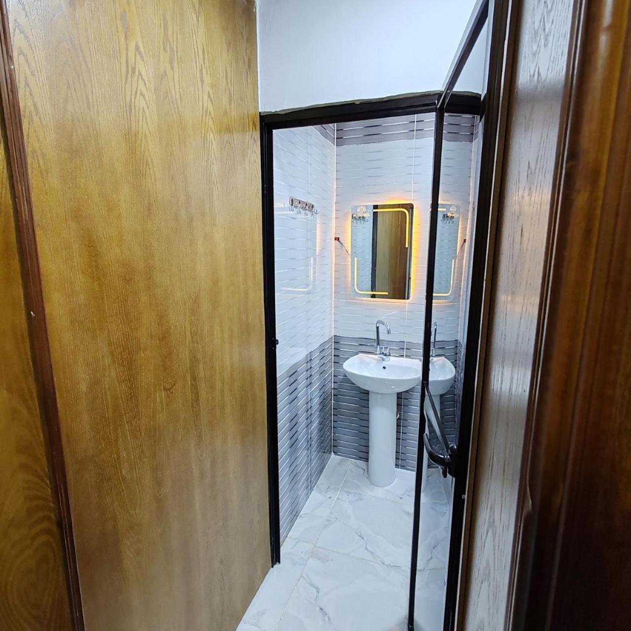 Del Cileo Great Hotel Кайро Екстериор снимка
